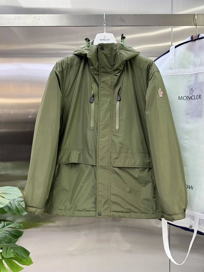 Stylish Moncler Down Jackets 144502