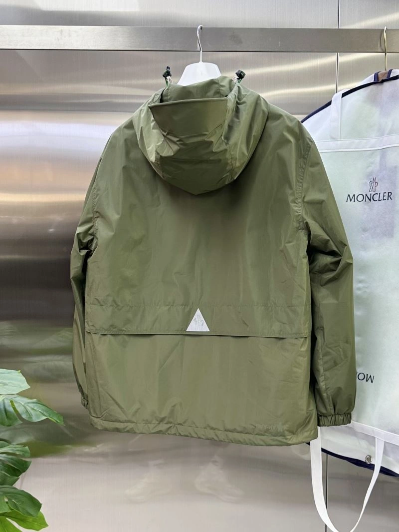 Stylish Moncler Down Jackets 144502