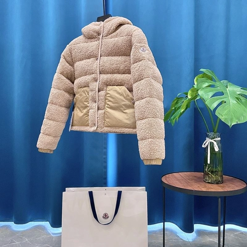 Seasonal Moncler Down Jackets 144498