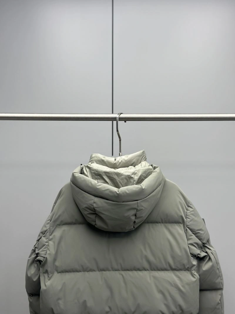 Moncler Down Jackets Unique 144494