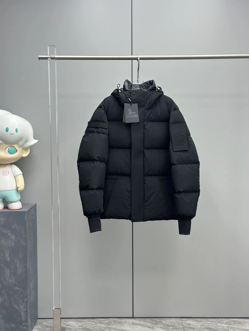 UrbanChic Moncler Down Jackets 144486