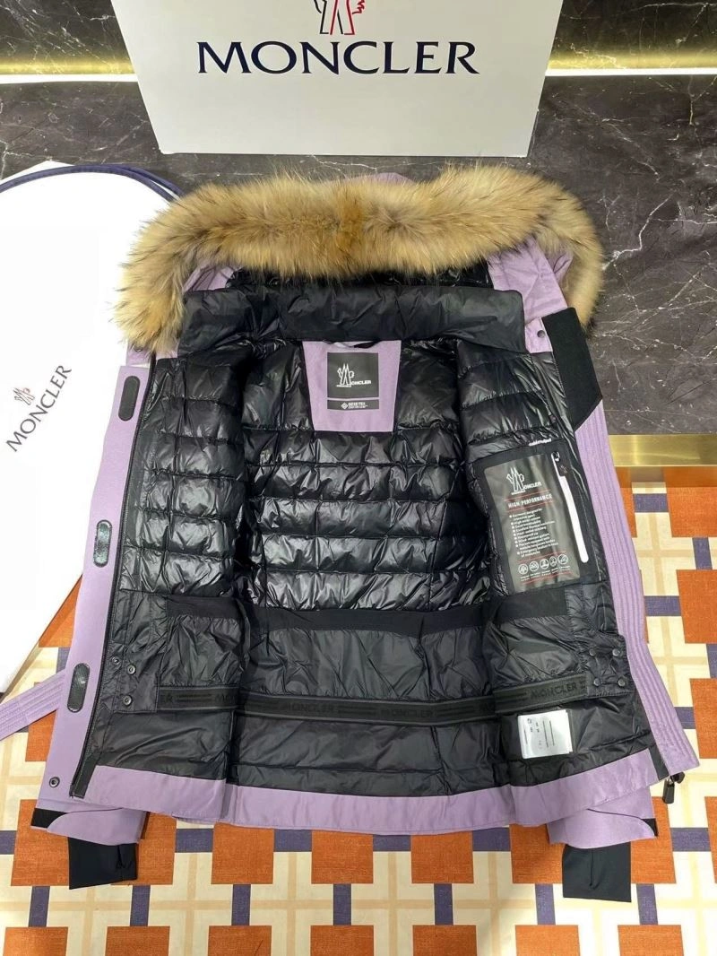 Moncler Down Jackets Supportive 144480