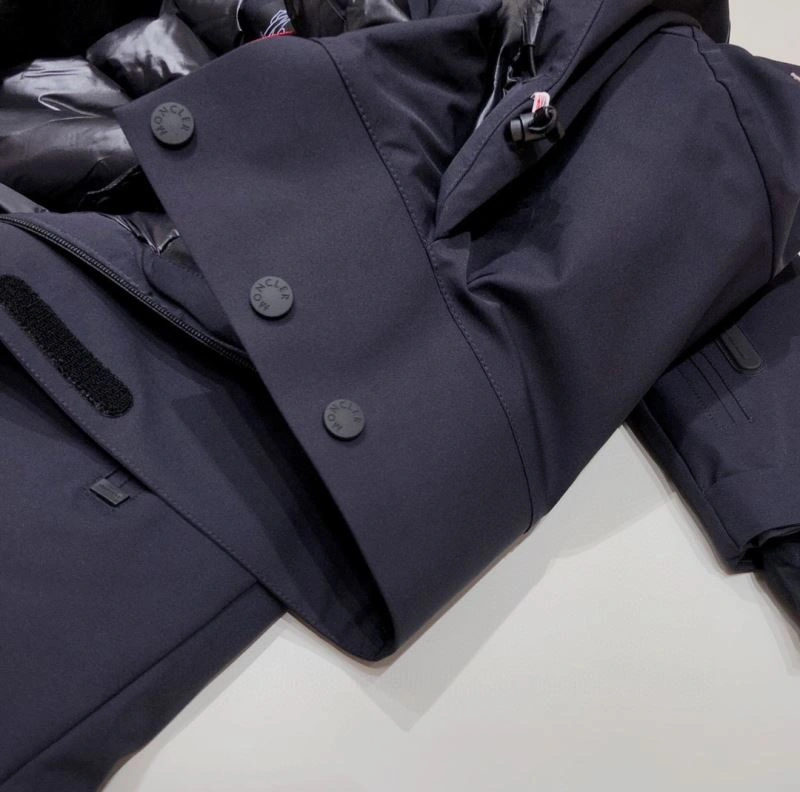 Moncler Down Jackets QuickDry 144483