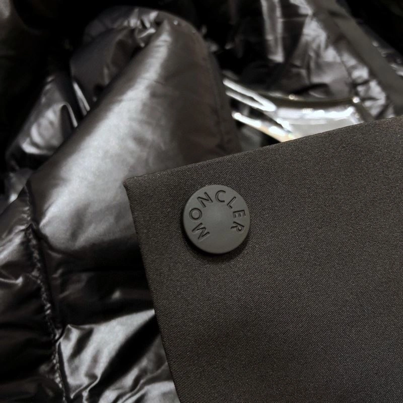 Moncler Down Jackets FreshLook 144478