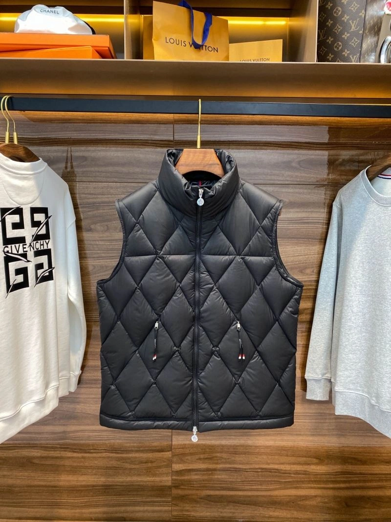 Moncler Down Jackets Bright 144471
