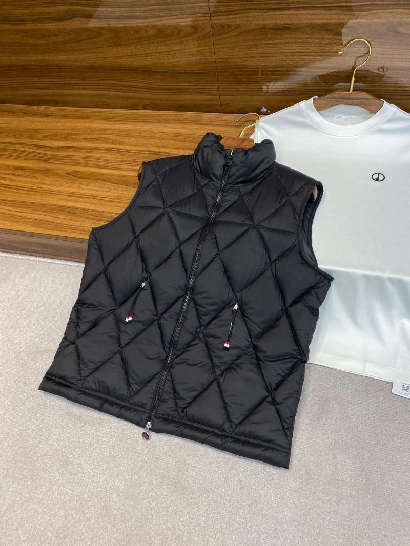 Moncler Down Jackets Bright 144471