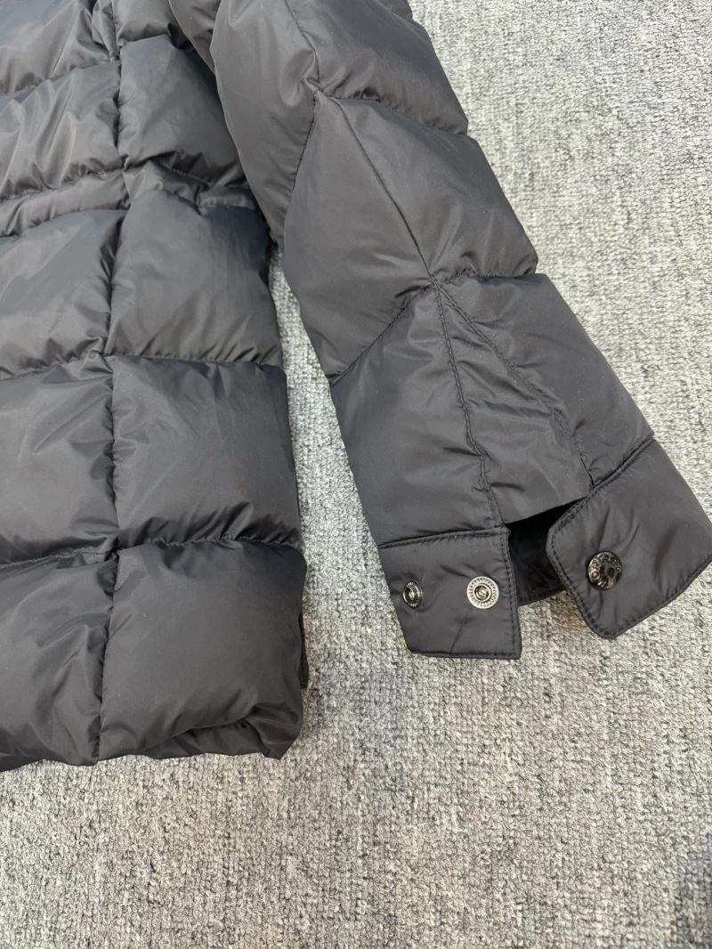 Moncler Down Jackets AllSeason 144475