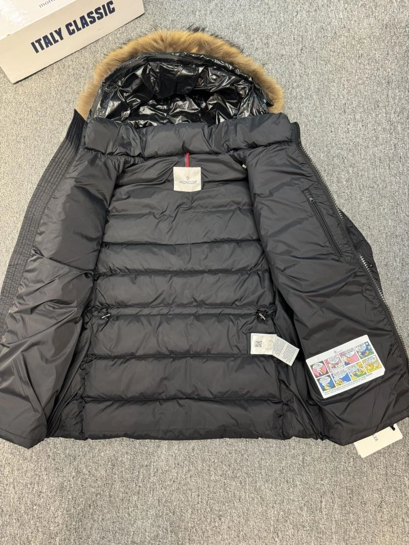 Moncler Down Jackets AllSeason 144475