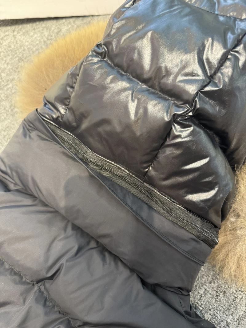 Moncler Down Jackets AllSeason 144475