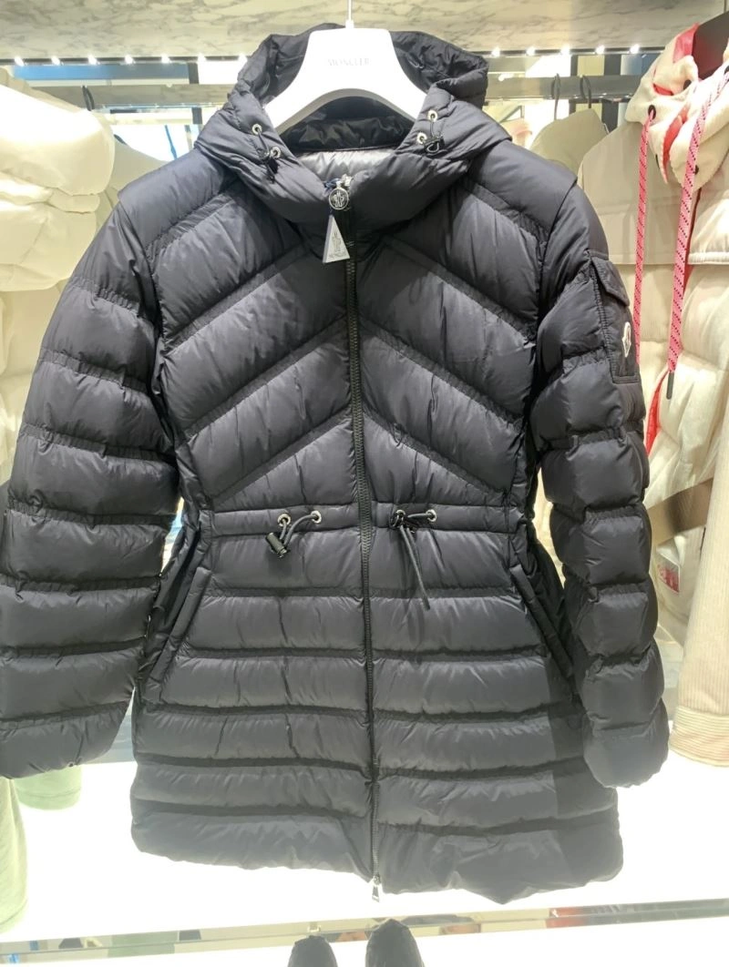 Moncler Down Jackets Snug 139522