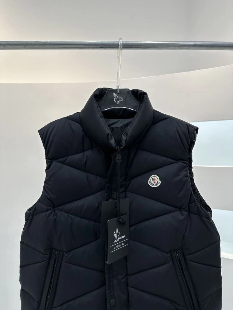Attractive Moncler Down Jackets 144464