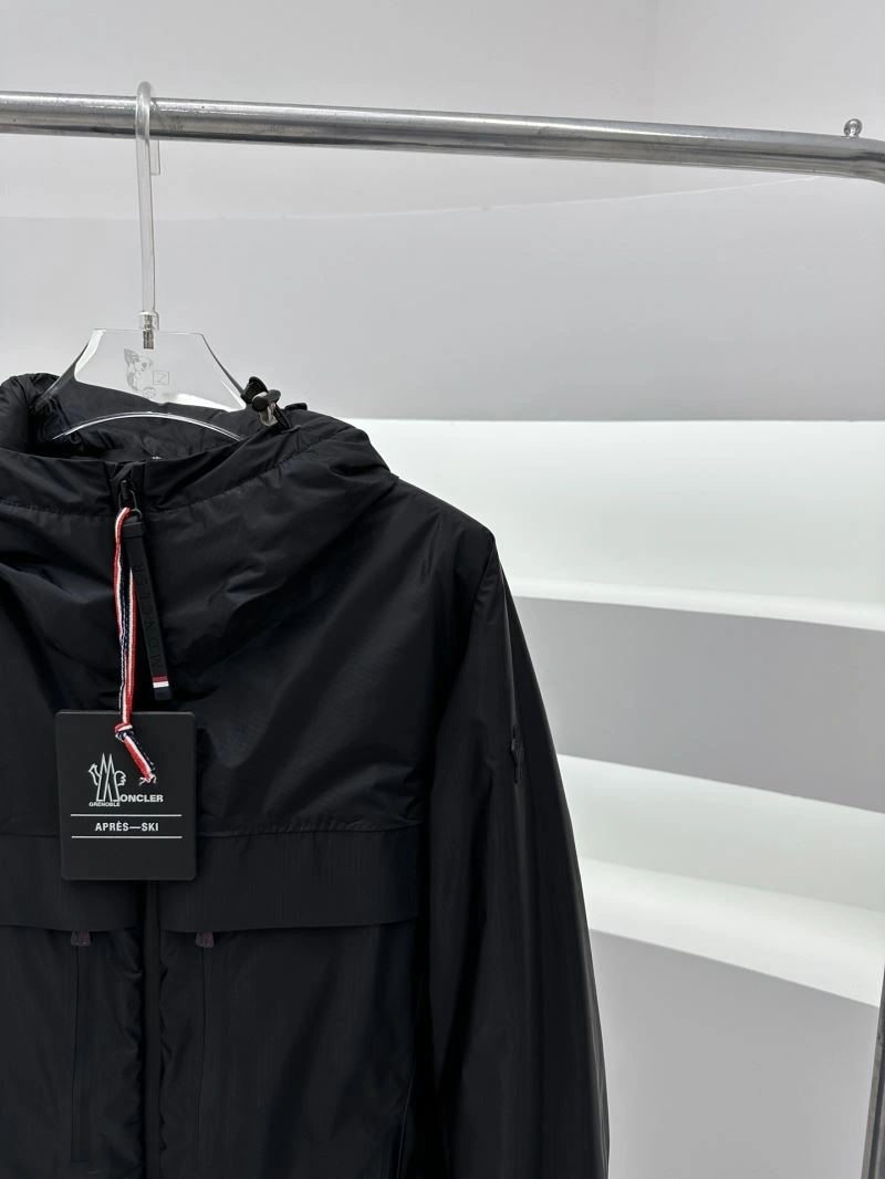 Moncler Down Jackets Original 144460
