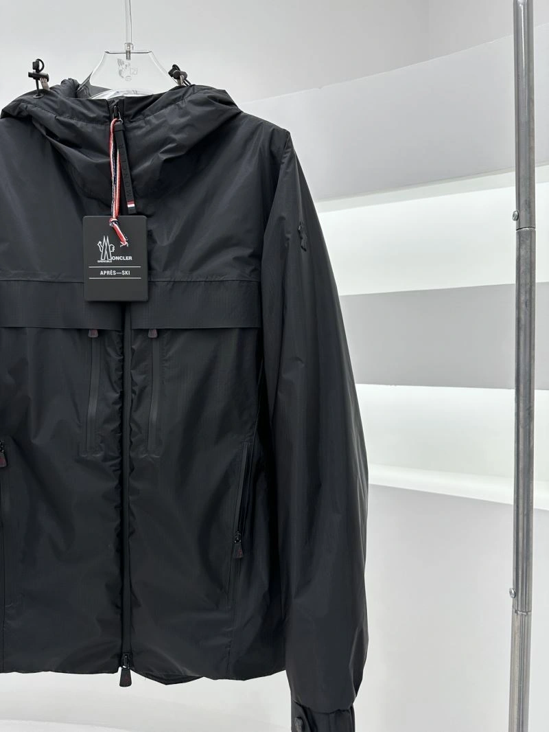 Moncler Down Jackets Original 144460