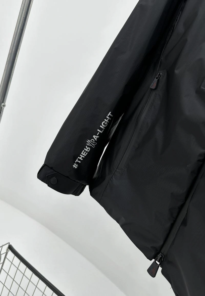 Moncler Down Jackets Original 144460