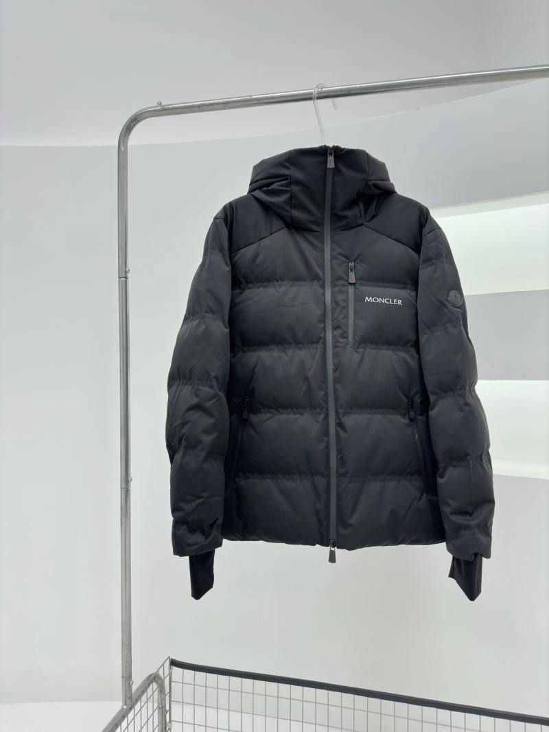 Breathable Moncler Down Jackets 144458