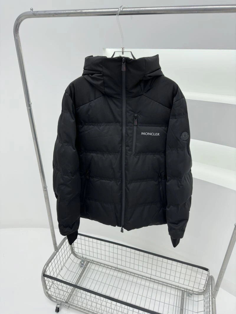 Breathable Moncler Down Jackets 144458