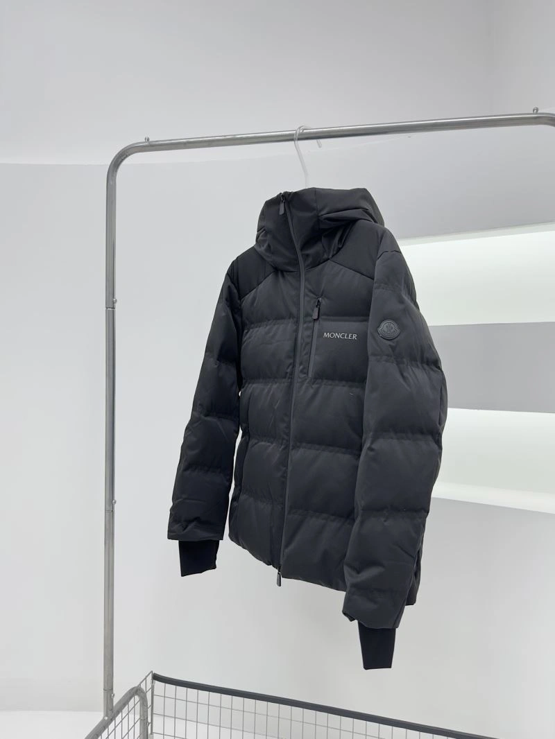Breathable Moncler Down Jackets 144458