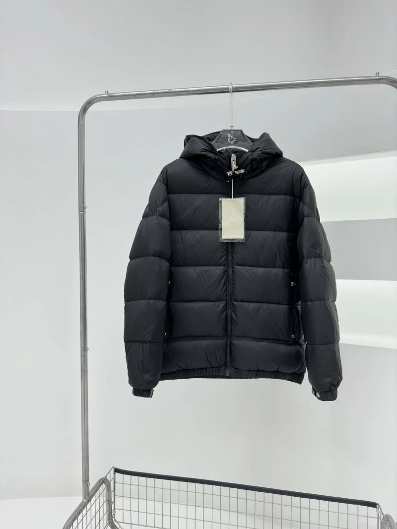 OdorResistant Moncler Down Jackets 144455