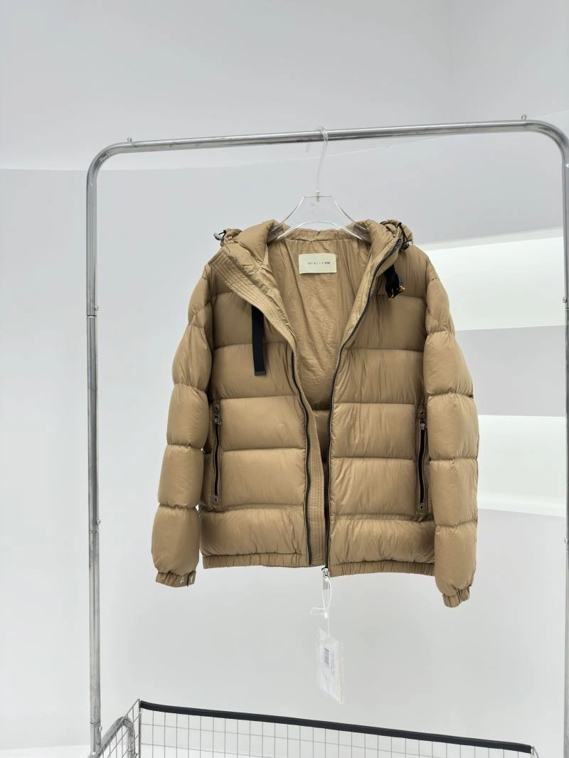 GoodFit Moncler Down Jackets 144454