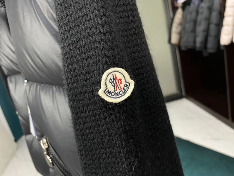 Functional Moncler Down Jackets 144457