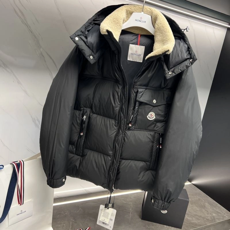 Moncler Down Jackets Sleek 144435