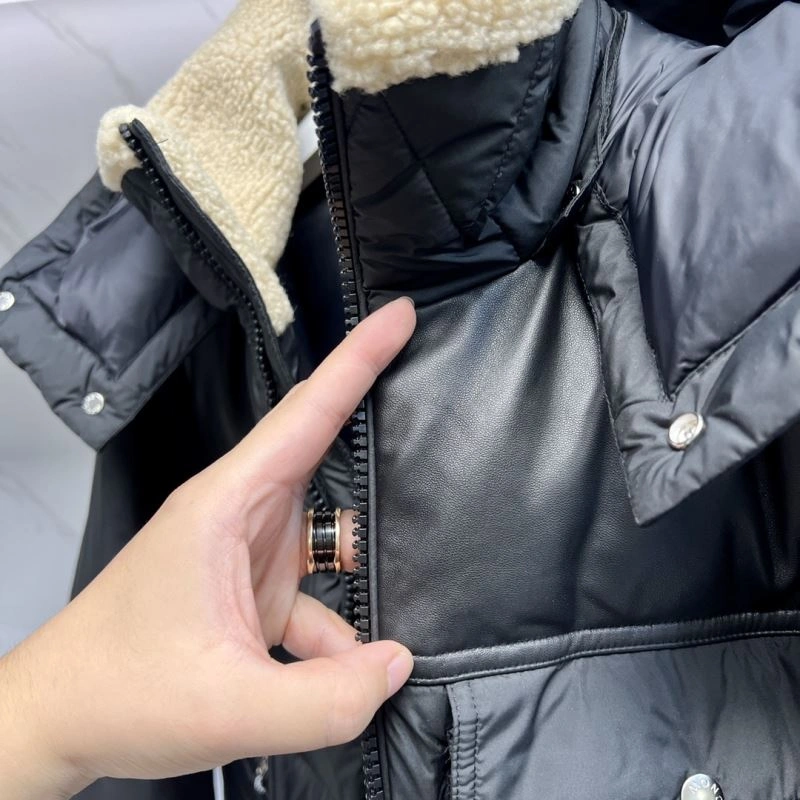 Moncler Down Jackets Sleek 144435
