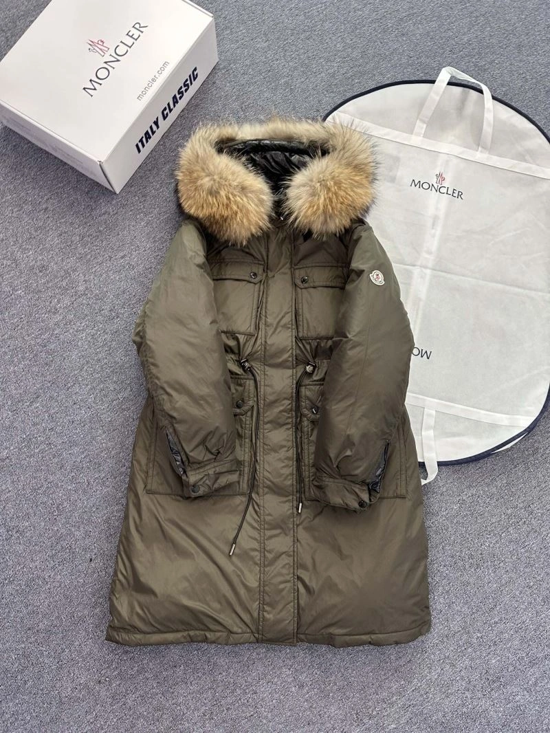 EyeCatching Moncler Down Jackets 144437