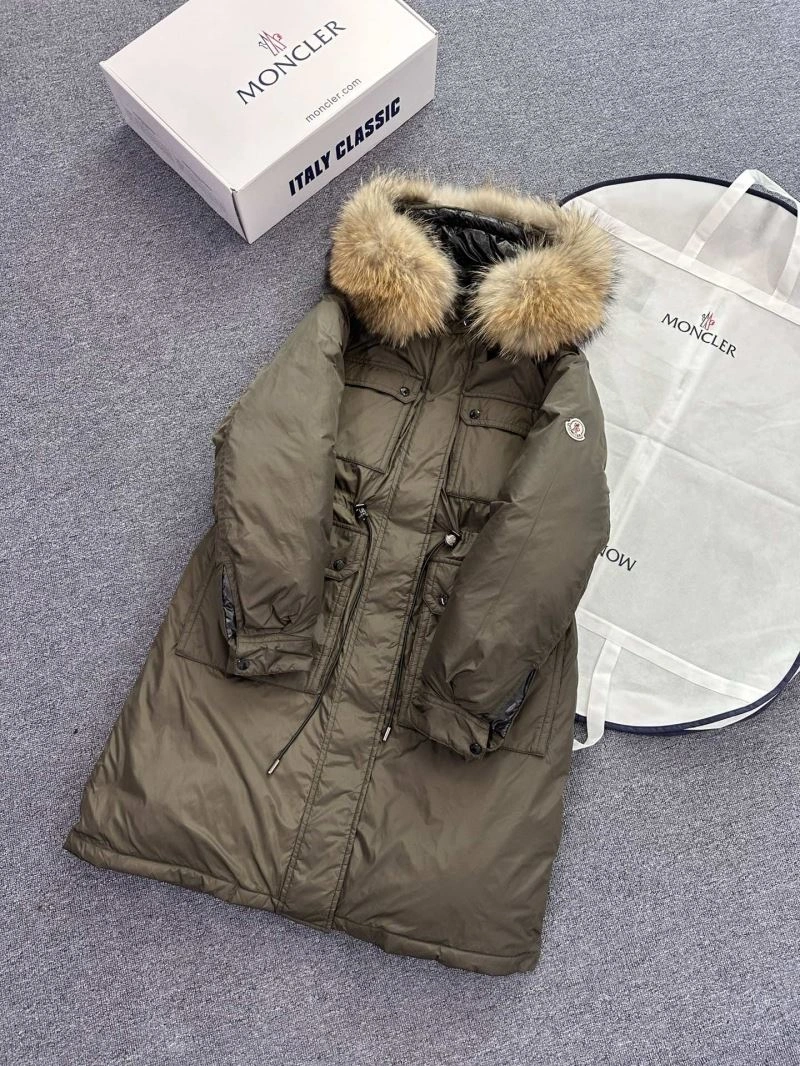 EyeCatching Moncler Down Jackets 144437