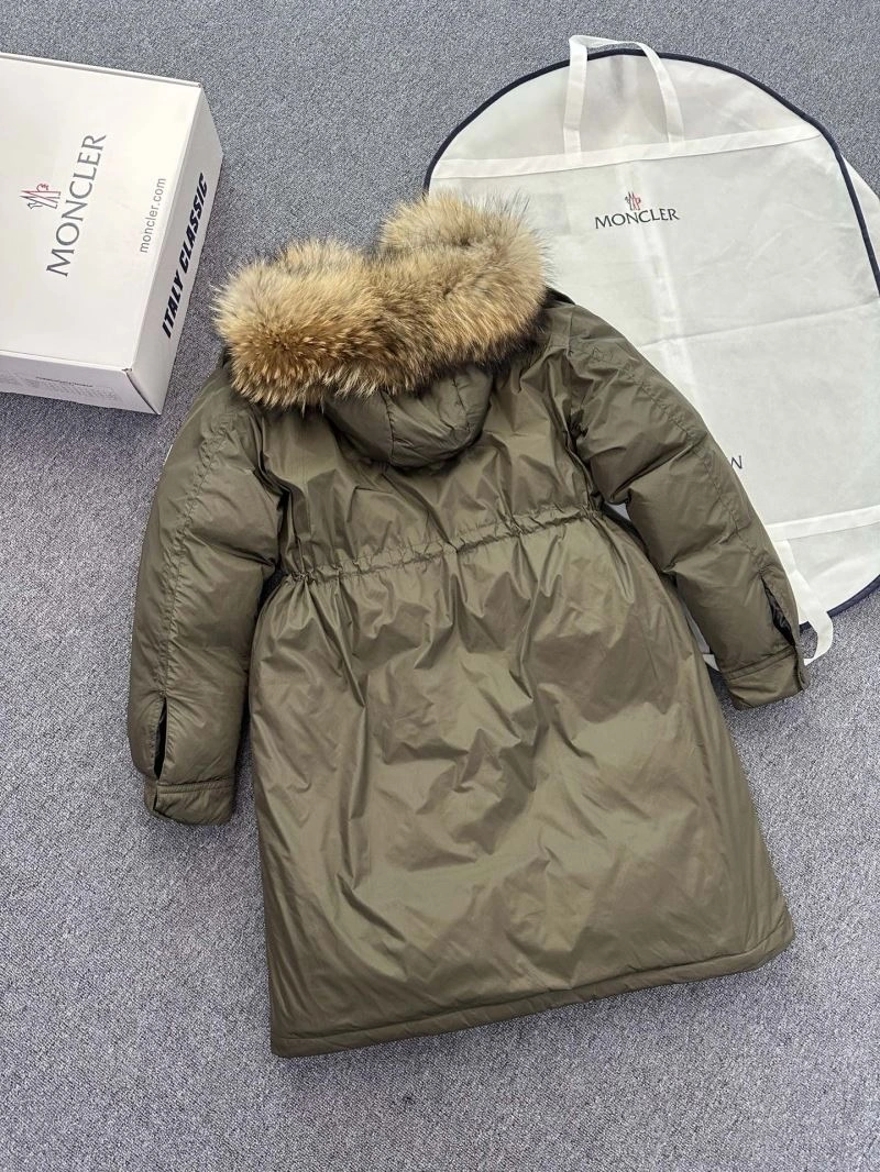 EyeCatching Moncler Down Jackets 144437