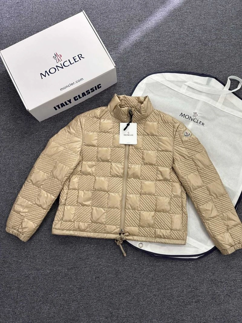 Moncler Down Jackets DailyWear 144426