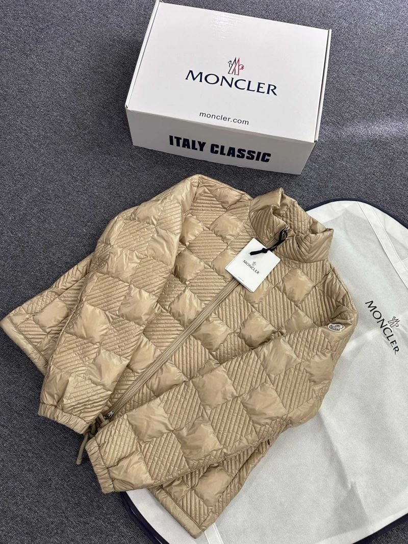 Moncler Down Jackets DailyWear 144426