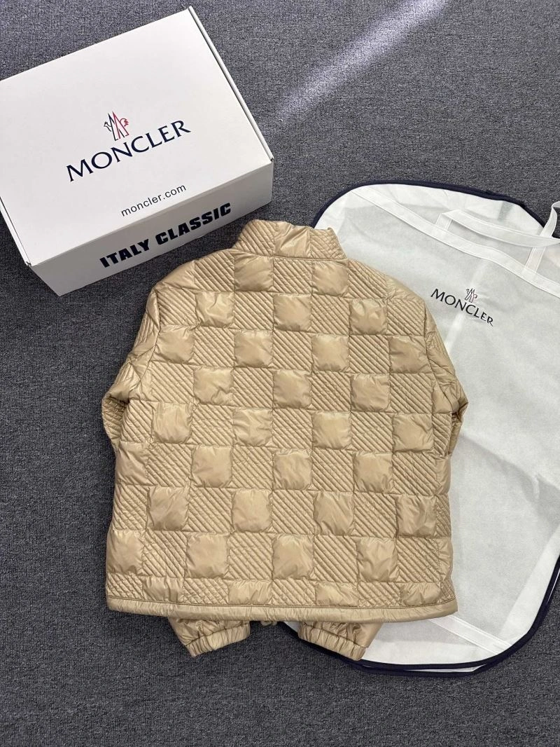 Moncler Down Jackets DailyWear 144426