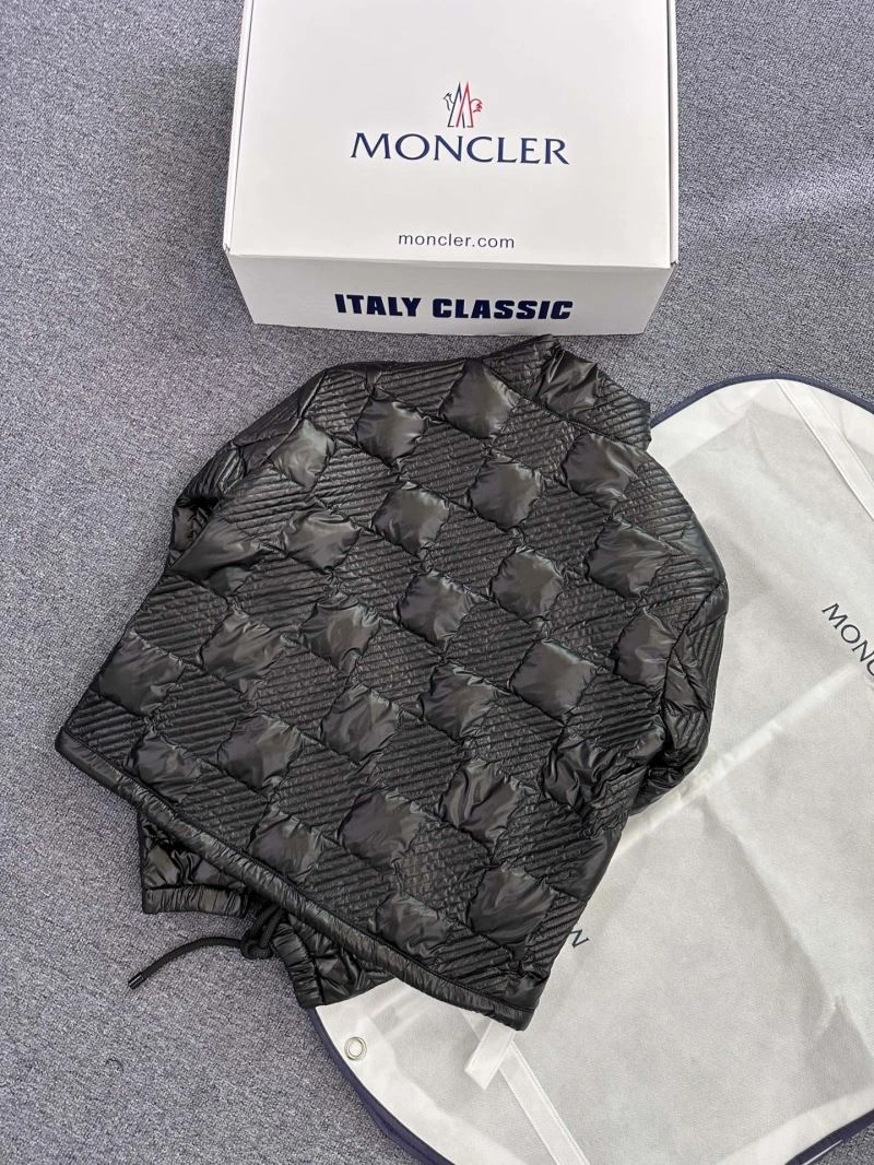 Moncler Down Jackets WaterResistant 144422