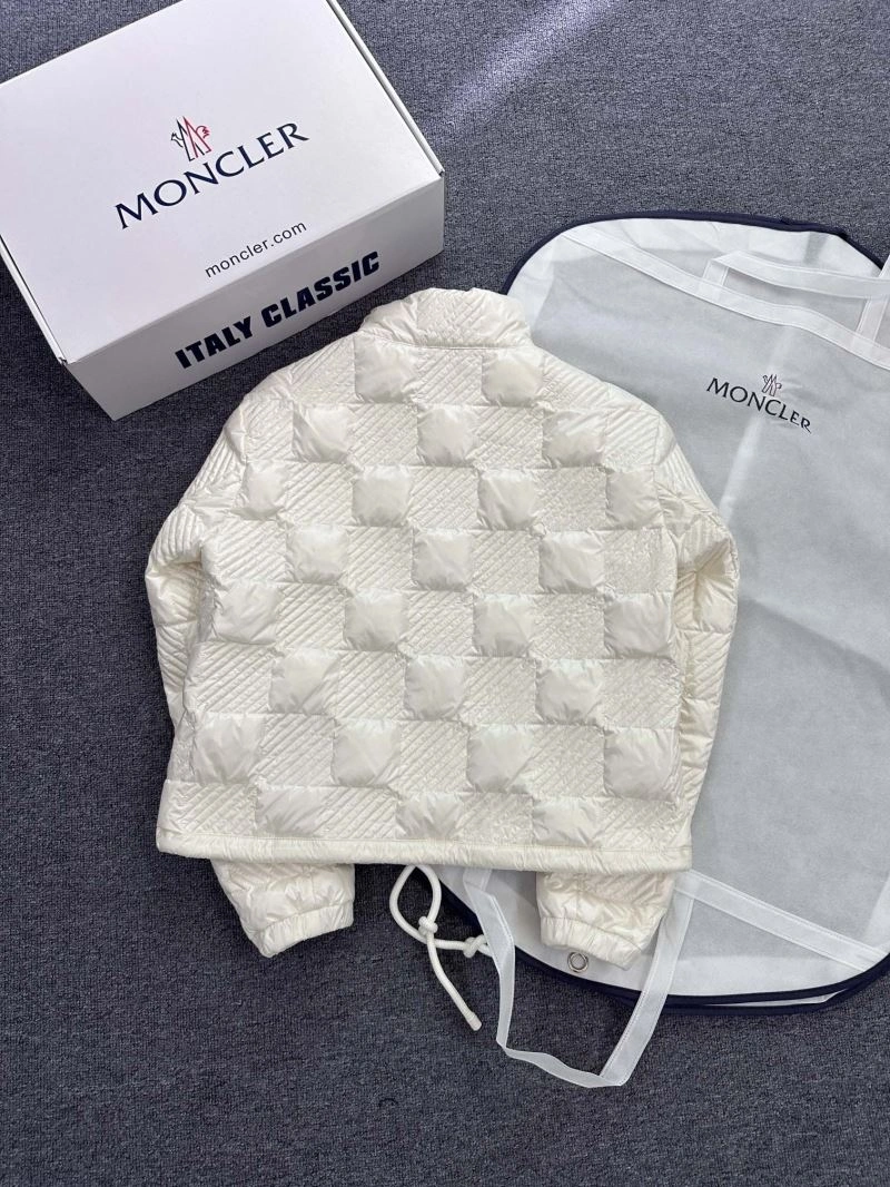 Moncler Down Jackets Bold 144424