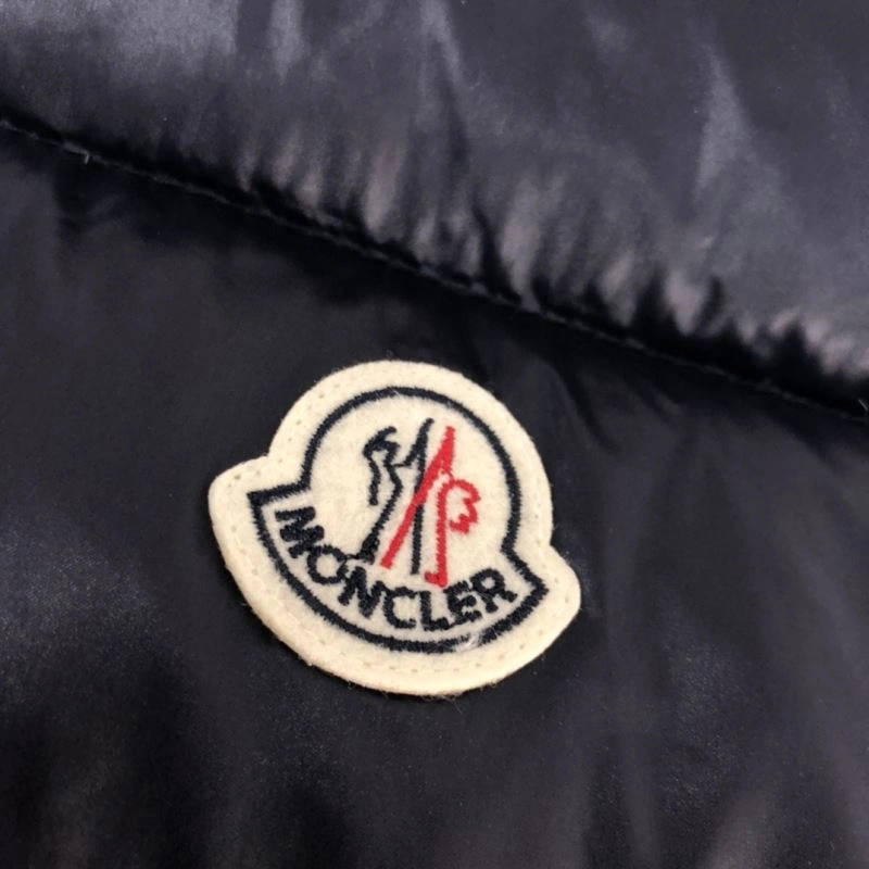 Lightweight Moncler Down Jackets 144120