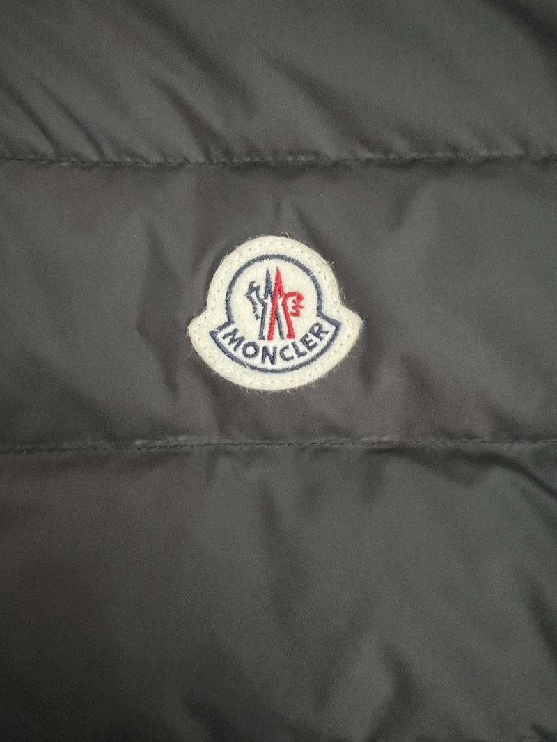 Trendsetting Moncler Down Jackets 144122