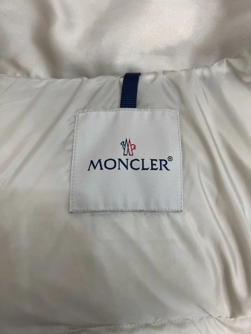 Moncler Down Jackets Practical 144108
