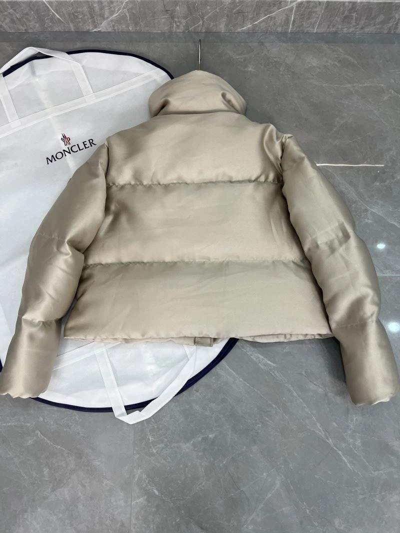 Moncler Down Jackets Practical 144108