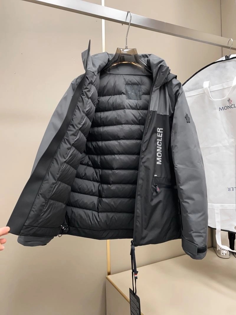 Tailored Moncler Down Jackets 144105