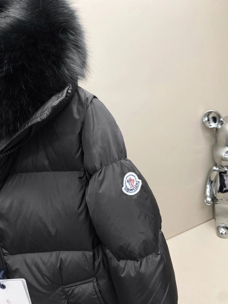 Moncler Down Jackets Comfortable 144100