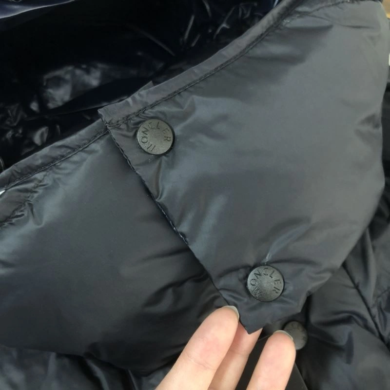 Moncler Down Jackets Breathable 144091