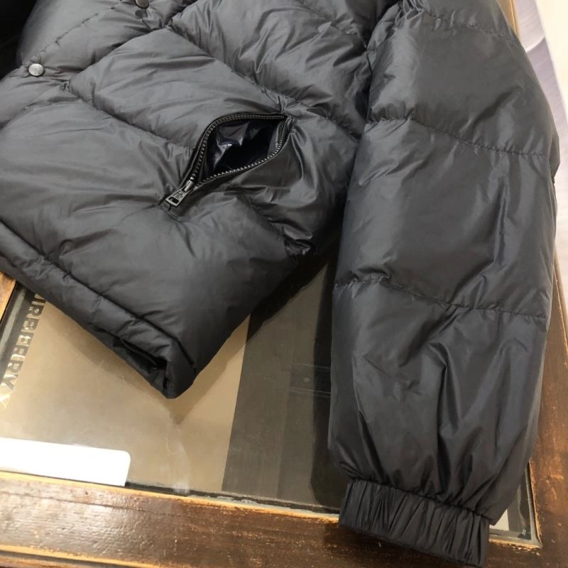 Moncler Down Jackets Upgraded 144093