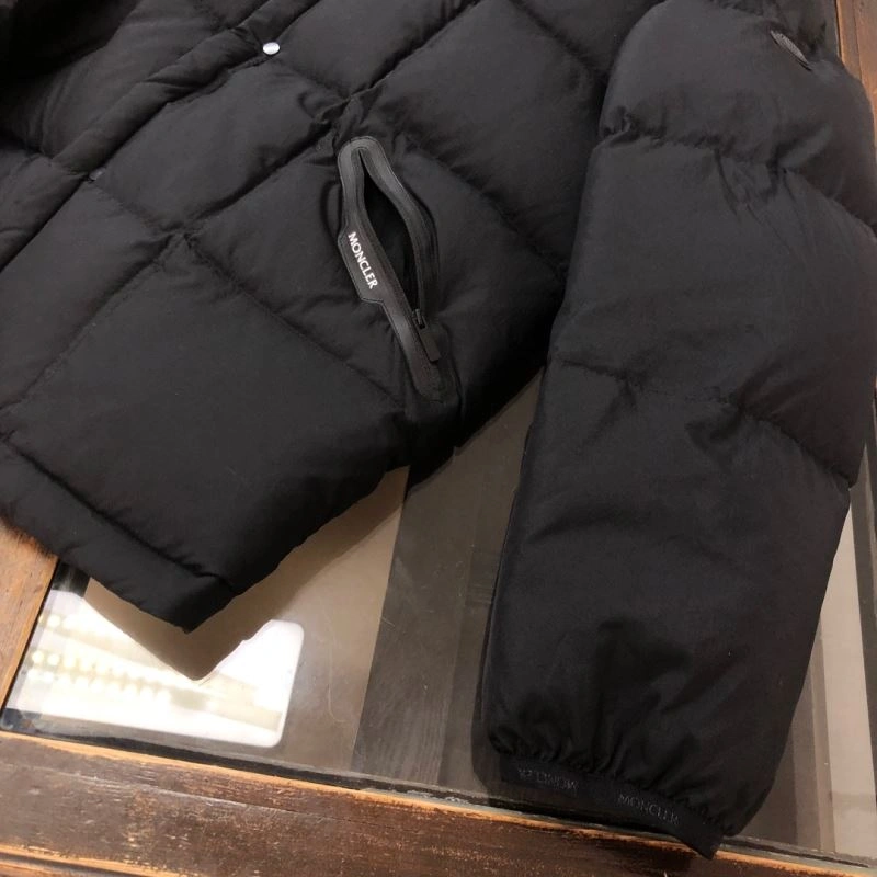Moncler Down Jackets Timeless 144104