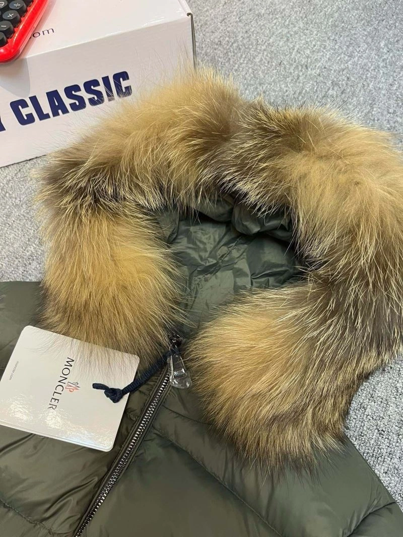 Timeless Moncler Down Jackets 144094