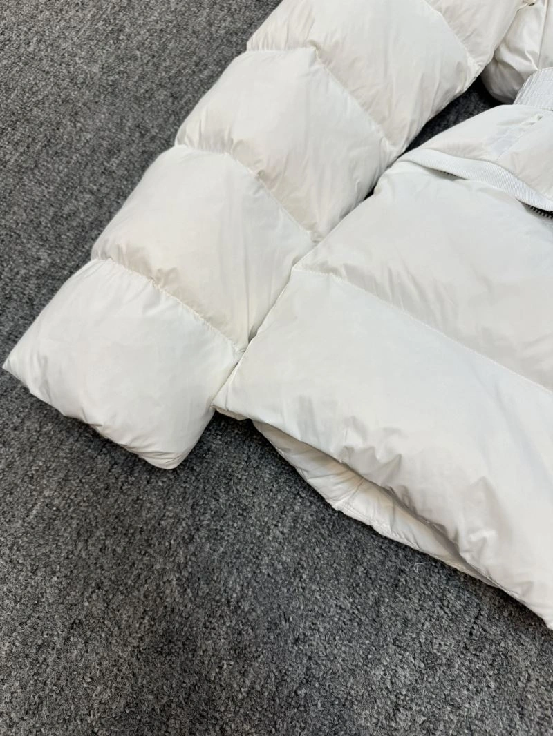 OnTrend Moncler Down Jackets 144084