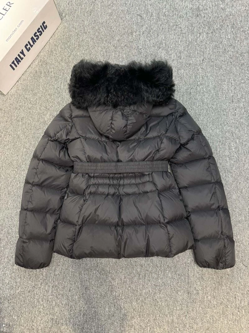 Moncler Down Jackets Minimalist 144085