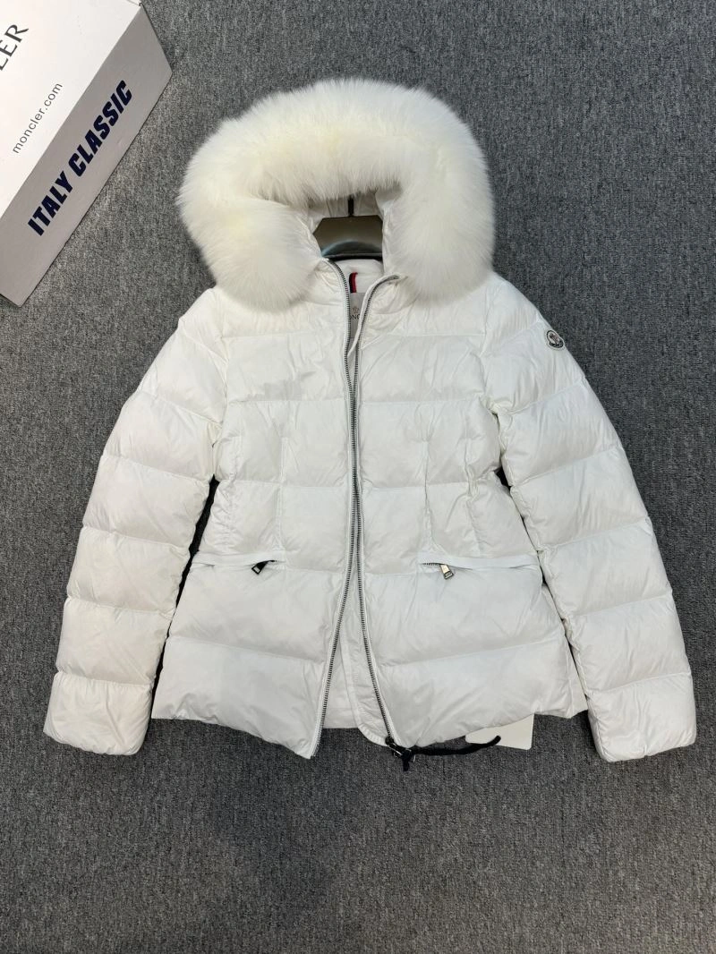 Moncler Down Jackets Sporty 144078