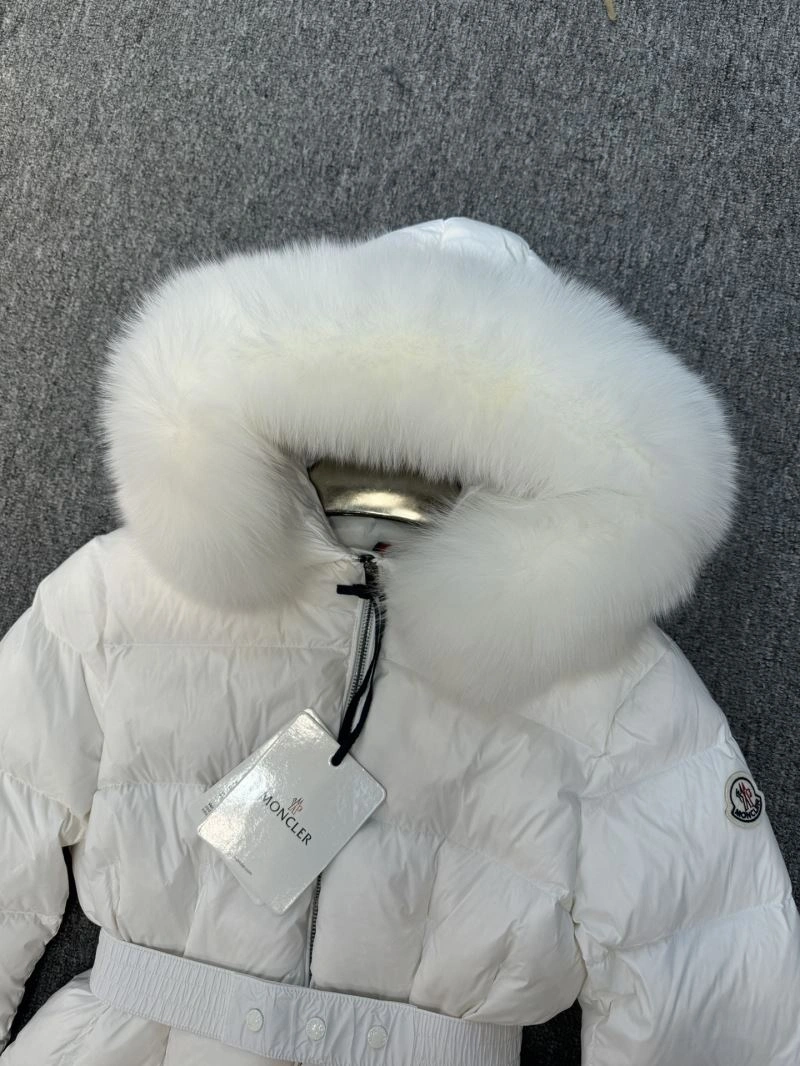 Moncler Down Jackets Sporty 144078