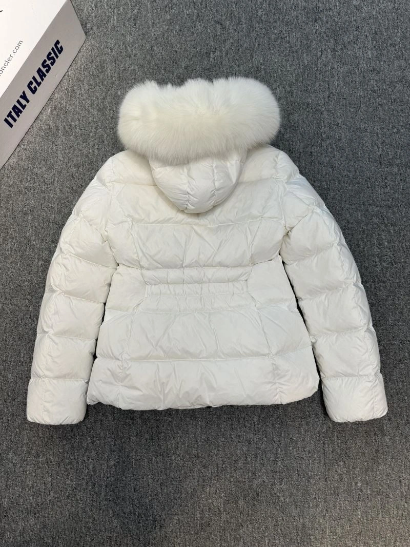 Moncler Down Jackets Sporty 144078