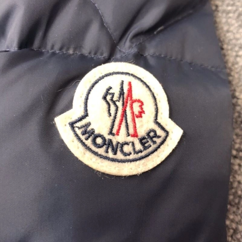 Moncler Down Jackets Practical 144077